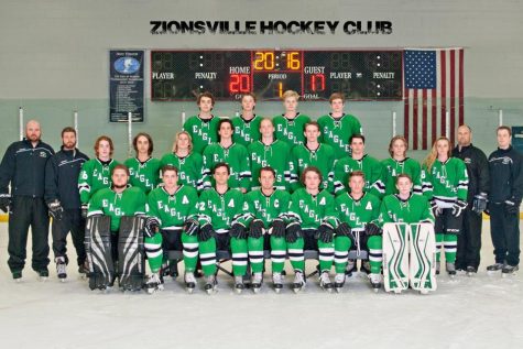 The Zionsville Hockey Club poses for a team photo.