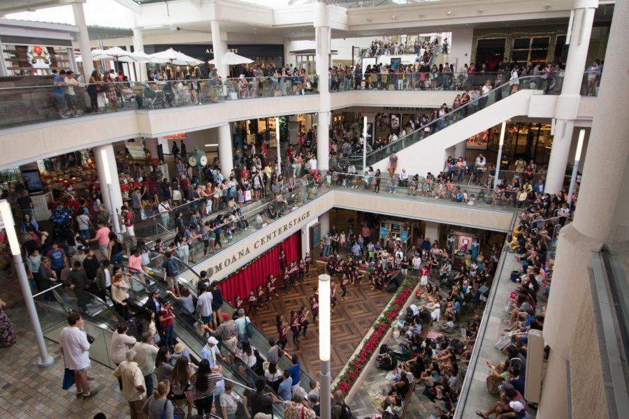 Extreme+Black+Friday+Crowds